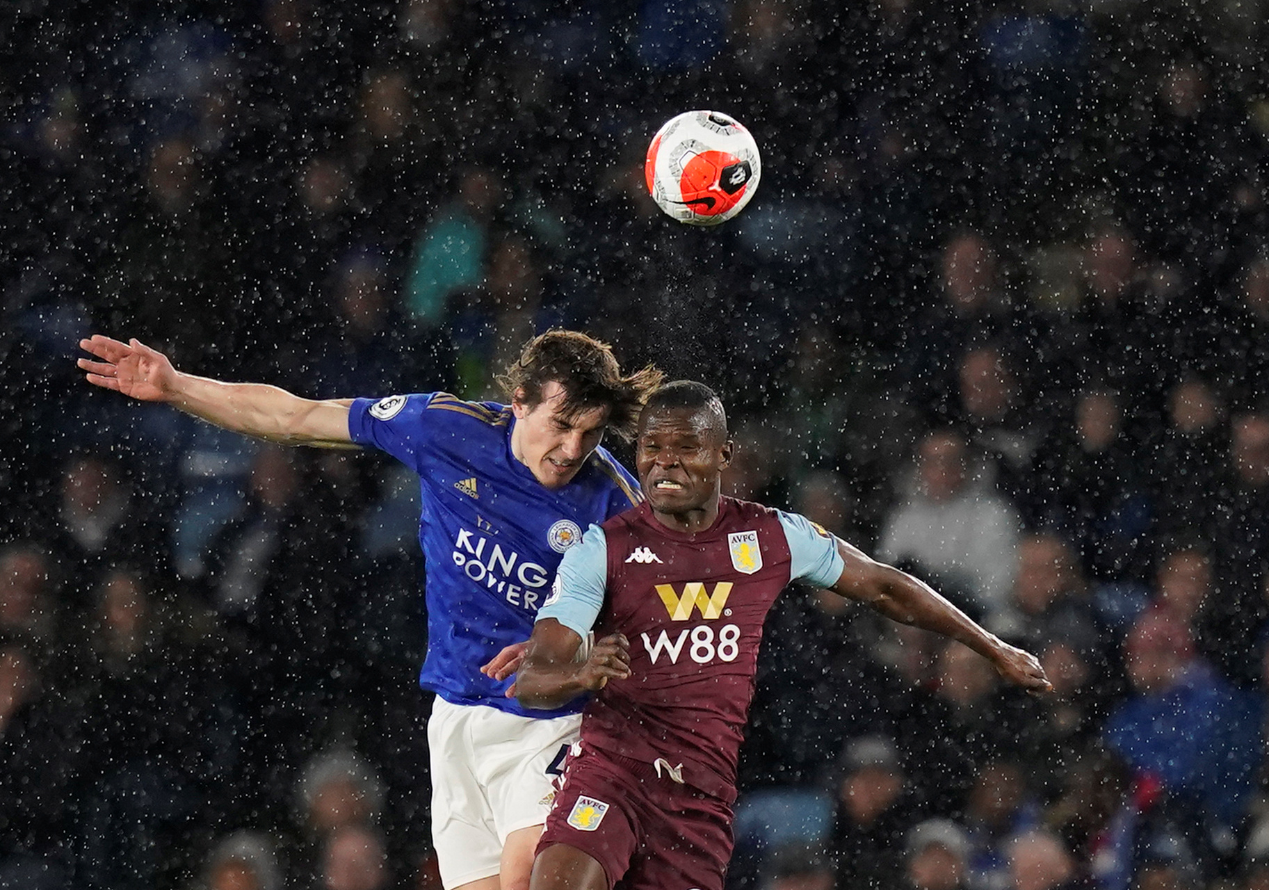 竞争激烈的 竞争激烈的